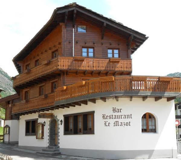 Mazot Zermatt Hotel Bagian luar foto